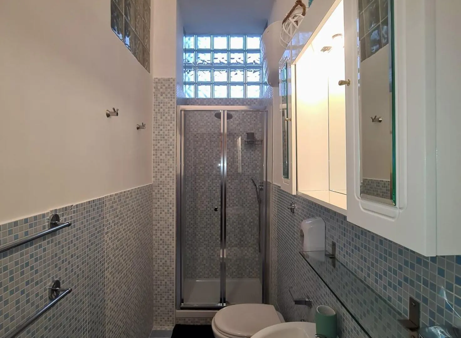 Bnb Rooms And Comfort Rome 5*,
